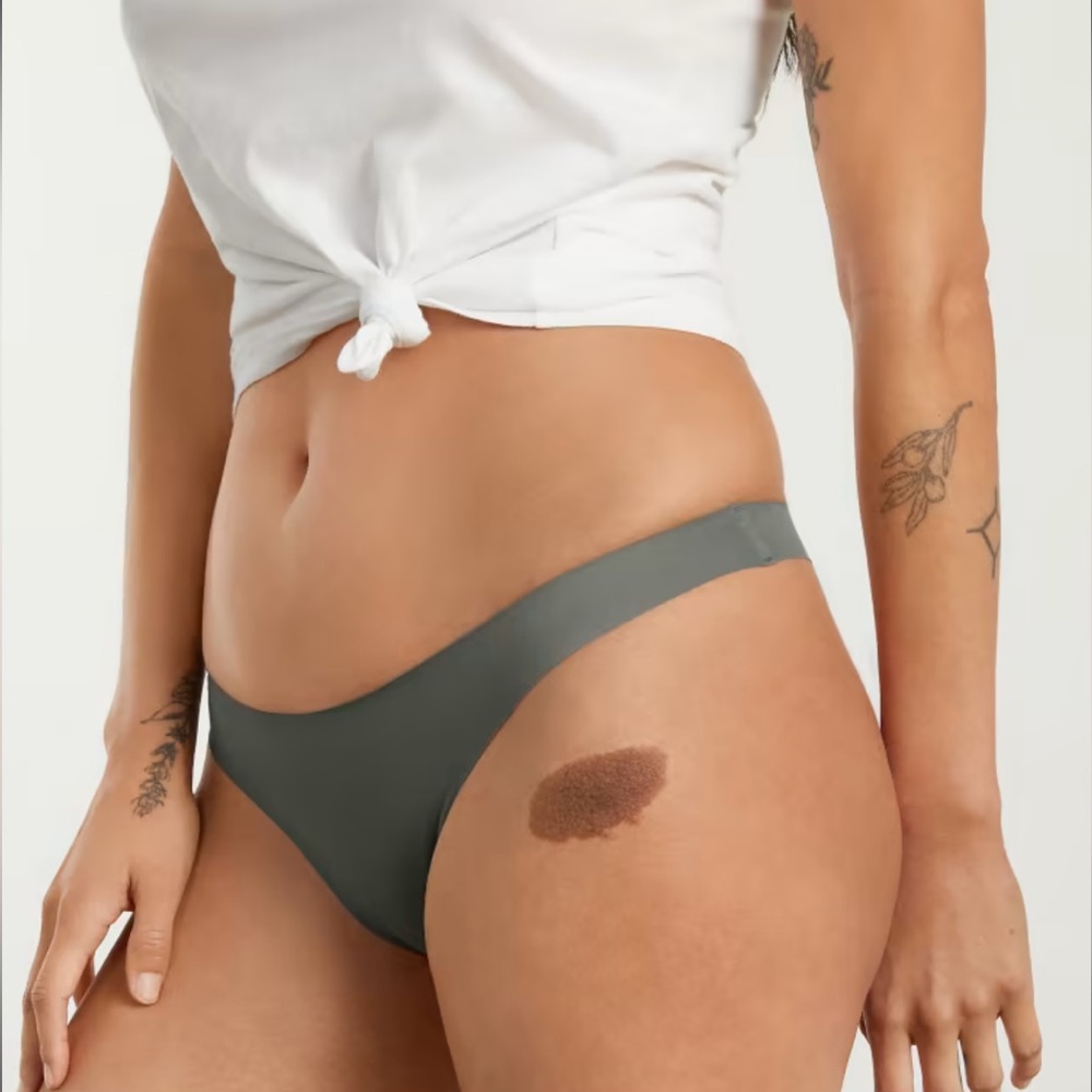Everlane The Invisible Thong in Pewter Green Size XS
